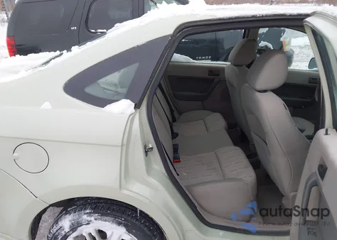 2010 Ford Focus Se from USA, damaged, VIN 1FAHP3FN3AW140454